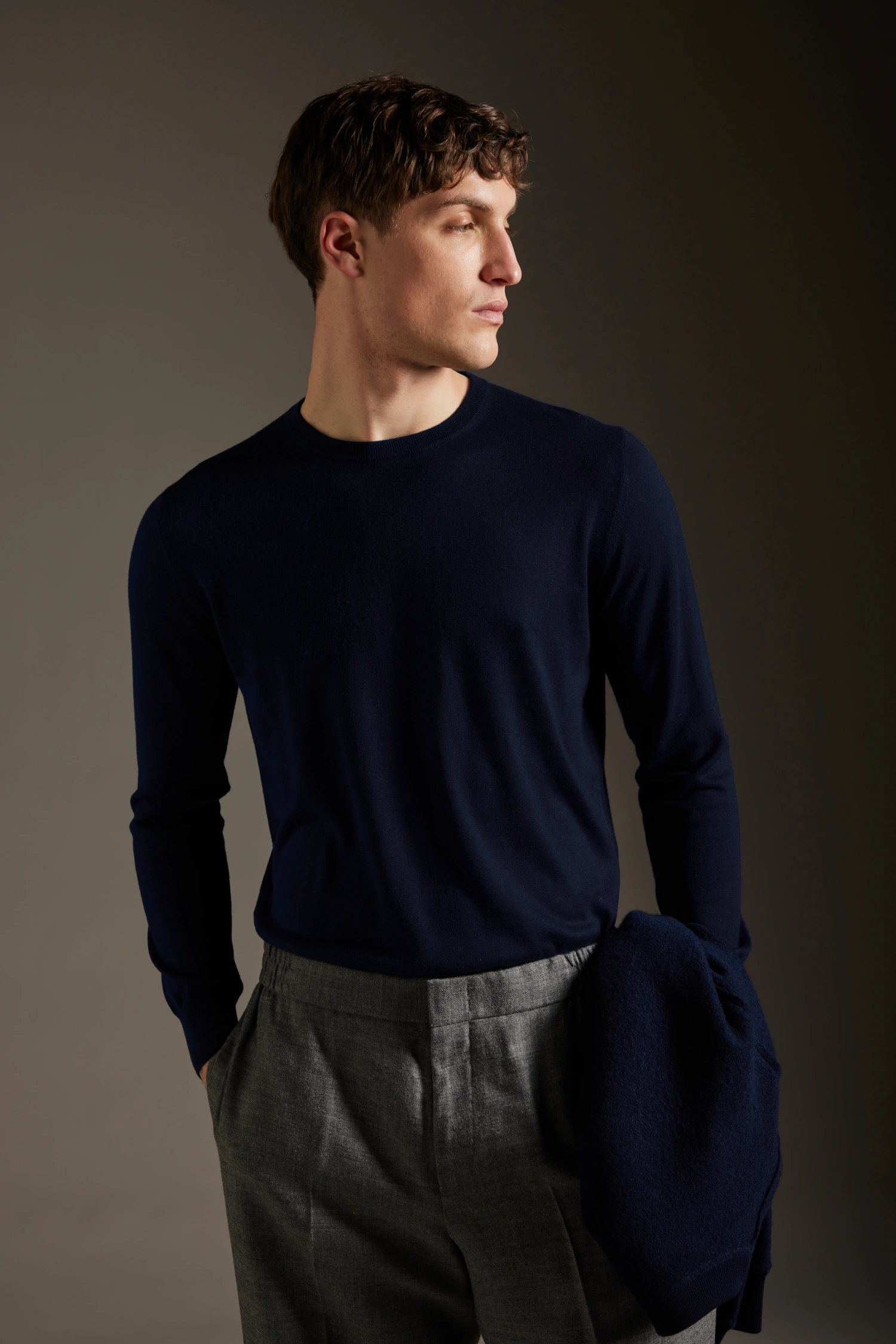 Maglia girocollo in seta e cashmere - immagine 2