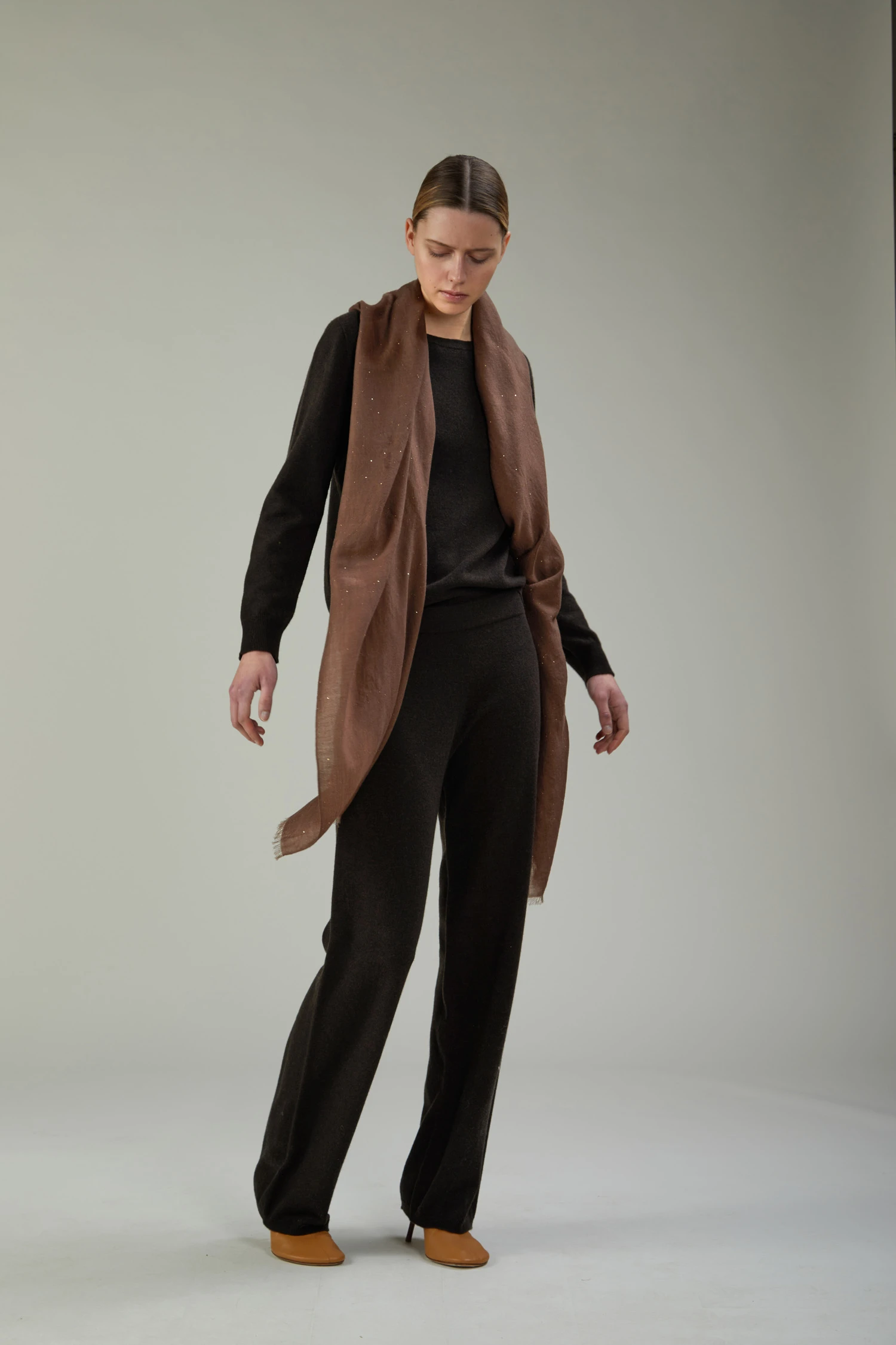 Pantalone a palazzo in lana e cashmere - immagine 1