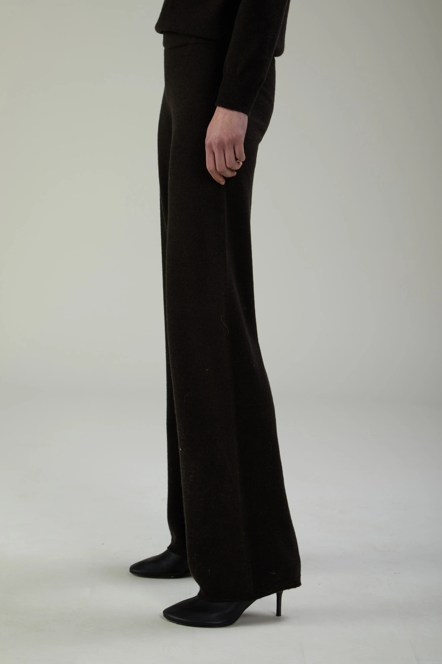 Pantalone a palazzo in lana e cashmere - immagine 2