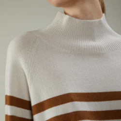Maglia a collo alto a righe in lana e cashmere - Thumbnail Image 2